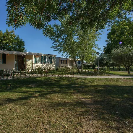 Modern Furnished Chalet With Ac, 4km From Alpesi faház *